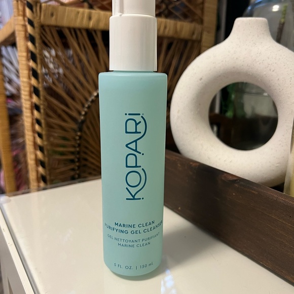 Kopari 
Marine Clean Purifying Gel Cleanser - Picture 2 of 2